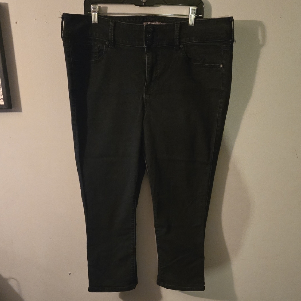 Torrid Black Crop Jeggings